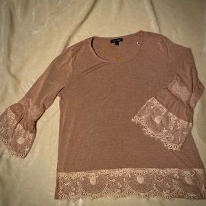 Roz & Ali woman’s top